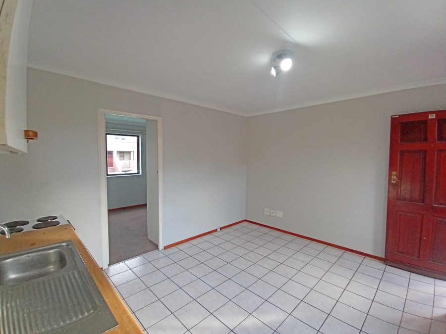 To Let 1 Bedroom Property for Rent in Oakglen Western Cape